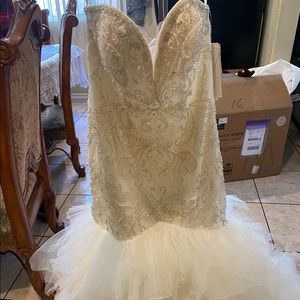 Wedding dress